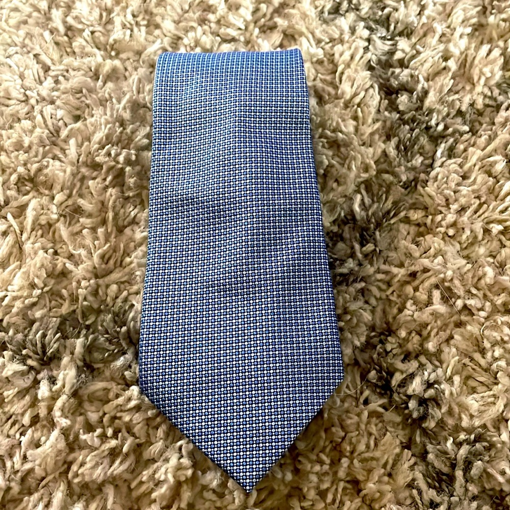 Vanheusen necktie